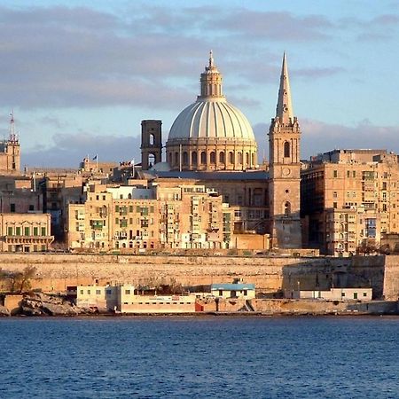 Luxurious 2Br Apartment In Valletta Exterior photo