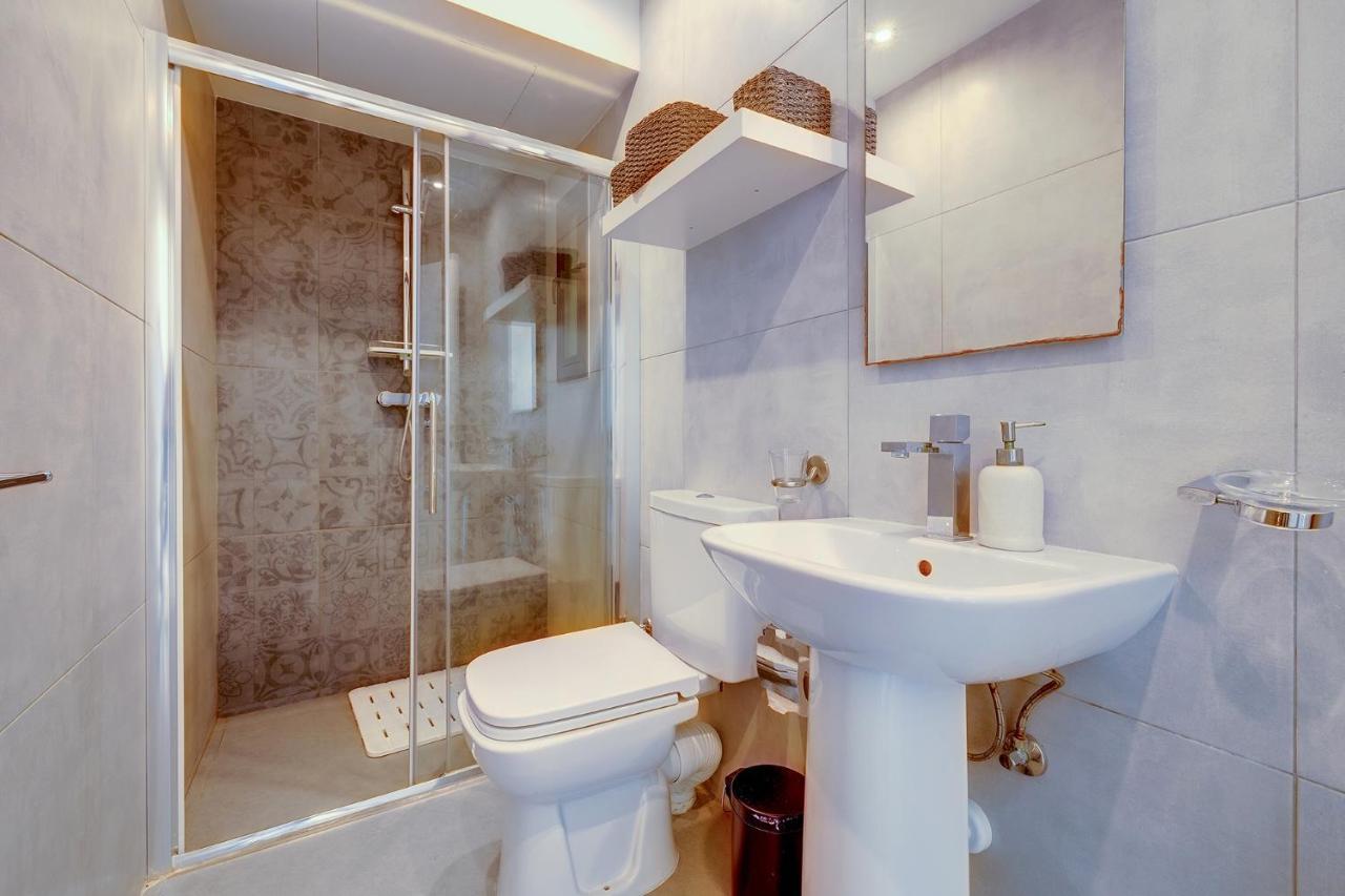 Luxurious 2Br Apartment In Valletta Exterior photo