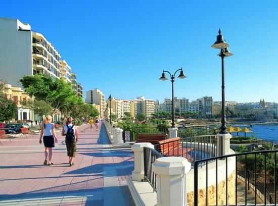 Luxurious 2Br Apartment In Valletta Exterior photo