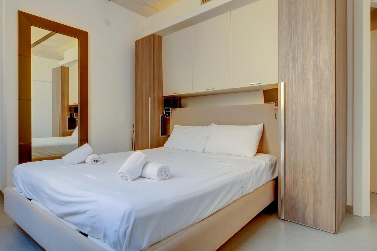 Luxurious 2Br Apartment In Valletta Exterior photo